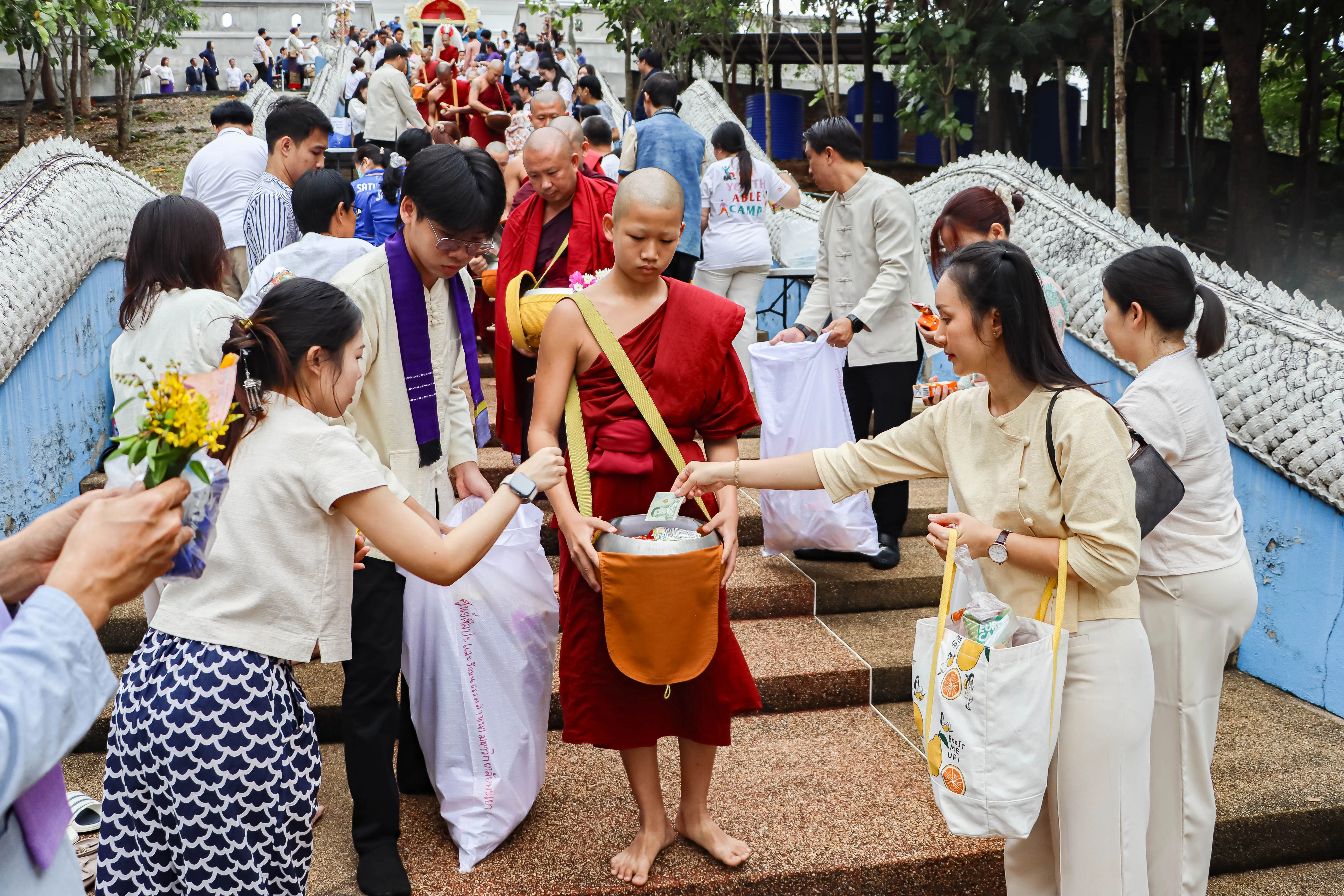 คณะรัฐศาสตร์และสังคมศาสตร์ ร่วมสืบสานประเพณีตักบาตรเทโวโรหณะ ประจำปี 2569 ส่งต่อคุณค่าแห่งศรัทธา และการแบ่งปัน