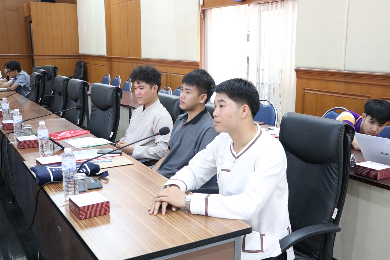 คณะรัฐศาสตร์และสังคมศาสตร์ มหาวิทยาลัยพะเยา ดำเนินโครงการบริการวิชาการเวทีสัมมนาหัวข้อ 921 ปี เมืองพะเยา " 4 ทศวรรษจังหวัดพะเยา : อดีต ปัจจุบันและอนาคต "