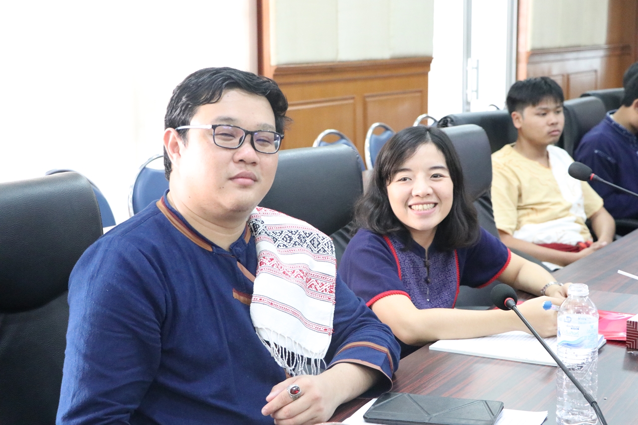 คณะรัฐศาสตร์และสังคมศาสตร์ มหาวิทยาลัยพะเยา ดำเนินโครงการบริการวิชาการเวทีสัมมนาหัวข้อ 921 ปี เมืองพะเยา " 4 ทศวรรษจังหวัดพะเยา : อดีต ปัจจุบันและอนาคต "