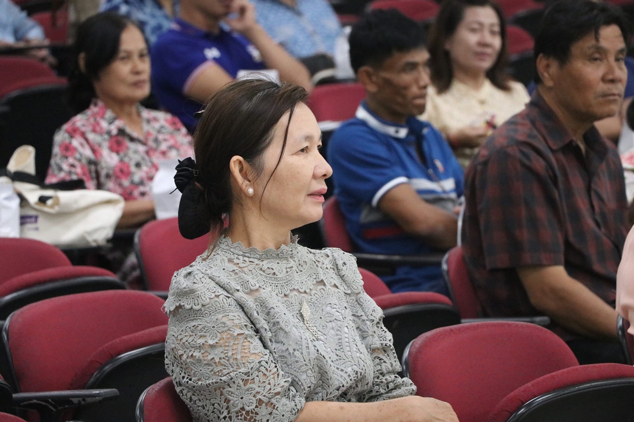 คณะรัฐศาสตร์และสังคมศาสตร์ มหาวิทยาลัยพะเยา  ดำเนินกิจกรรมผู้บริหารพบผู้ปกครองนิสิตใหม่ ประจำปีการศึกษา 2561 