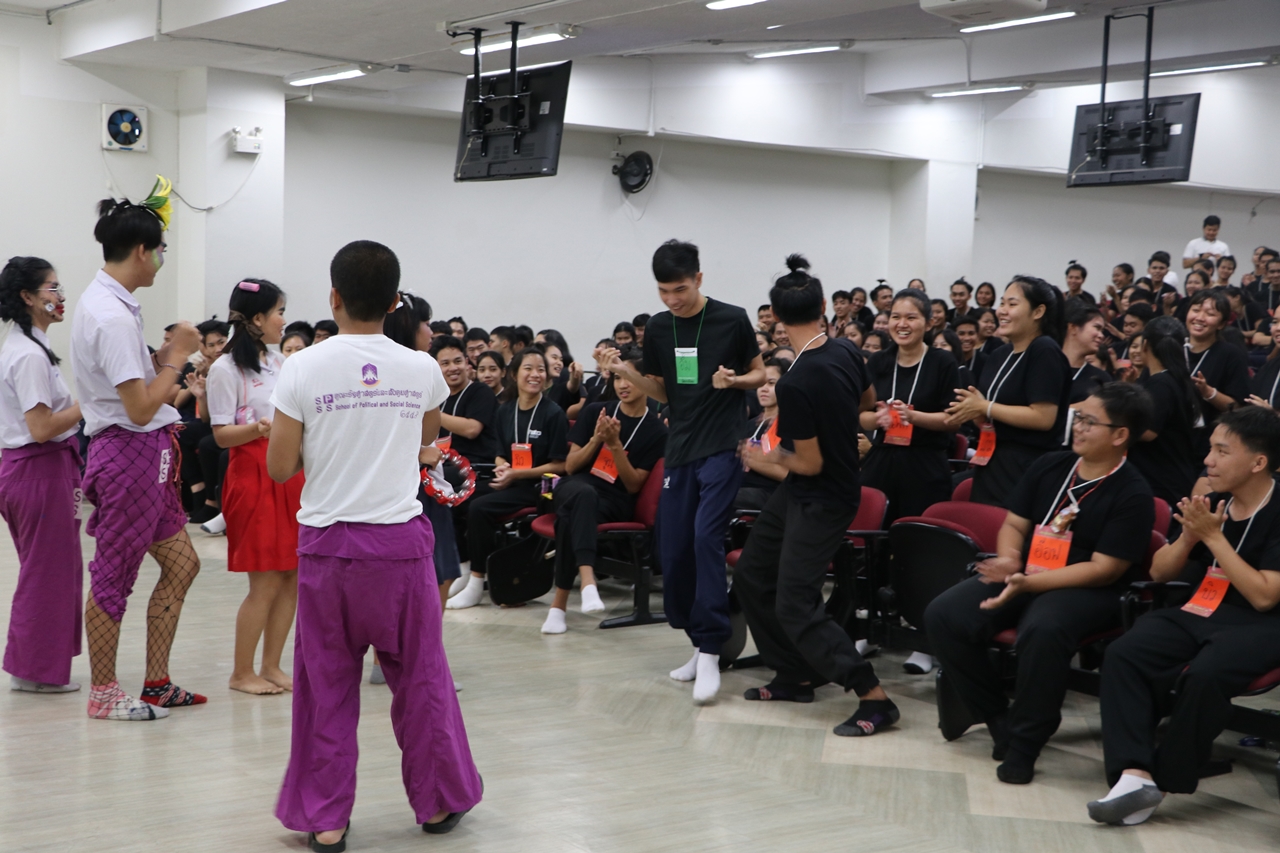 สโมสรนิสิตคณะรัฐศาสตร์และสังคมศาสตร์ มหาวิทยาลัยพะเยา เปิดกิจกรรม “สานสัมพันธ์สิงห์กว๊าน-พิราบขาว” (กิจกรรมรับนิสิตใหม่) ประจำปีการศึกษา 2561