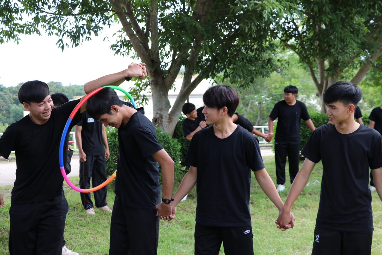 หน่วยกิจการนิสิตและทำนุบำรุงศิลปวัฒนธรรม พร้อมด้วยสโมสรนิสิตฯ คณะรัฐศาสตร์และสังคมศาสตร์ มหาวิทยาลัยพะเยา ร่วมกันจัดโครงการสานสัมพันธ์สิงห์กว๊าน-พิราบขาว