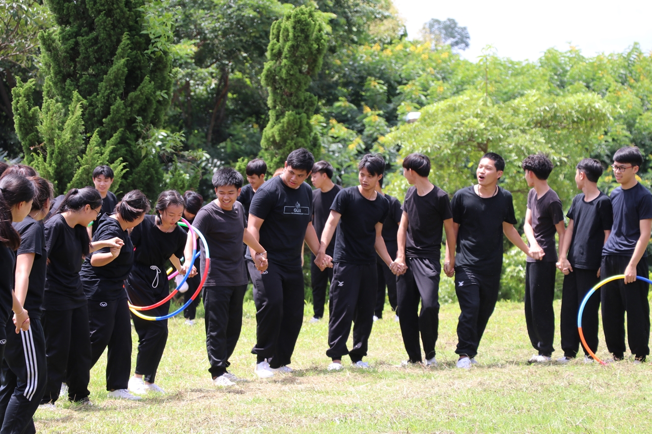 หน่วยกิจการนิสิตและทำนุบำรุงศิลปวัฒนธรรม พร้อมด้วยสโมสรนิสิตฯ คณะรัฐศาสตร์และสังคมศาสตร์ มหาวิทยาลัยพะเยา ร่วมกันจัดโครงการสานสัมพันธ์สิงห์กว๊าน-พิราบขาว