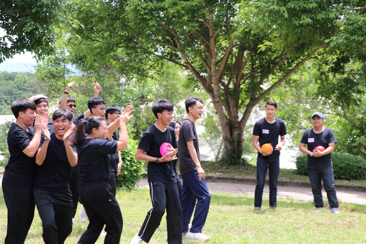 หน่วยกิจการนิสิตและทำนุบำรุงศิลปวัฒนธรรม พร้อมด้วยสโมสรนิสิตฯ คณะรัฐศาสตร์และสังคมศาสตร์ มหาวิทยาลัยพะเยา ร่วมกันจัดโครงการสานสัมพันธ์สิงห์กว๊าน-พิราบขาว