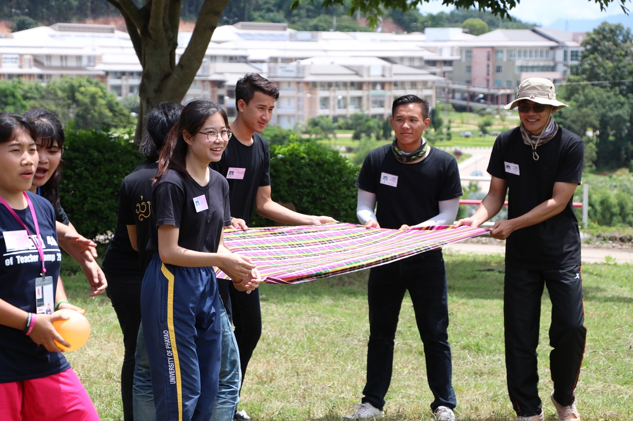 หน่วยกิจการนิสิตและทำนุบำรุงศิลปวัฒนธรรม พร้อมด้วยสโมสรนิสิตฯ คณะรัฐศาสตร์และสังคมศาสตร์ มหาวิทยาลัยพะเยา ร่วมกันจัดโครงการสานสัมพันธ์สิงห์กว๊าน-พิราบขาว