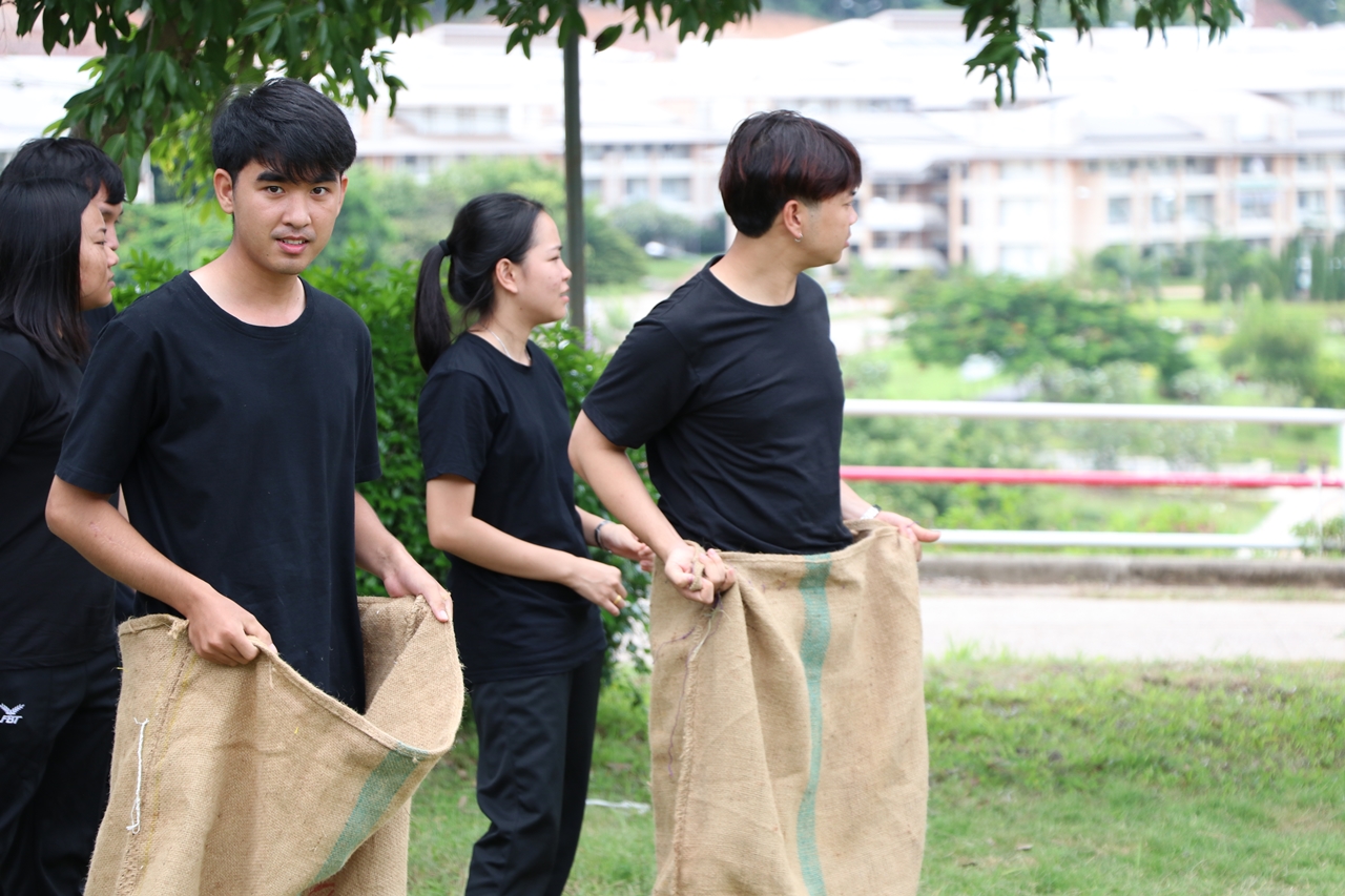หน่วยกิจการนิสิตและทำนุบำรุงศิลปวัฒนธรรม พร้อมด้วยสโมสรนิสิตฯ คณะรัฐศาสตร์และสังคมศาสตร์ มหาวิทยาลัยพะเยา ร่วมกันจัดโครงการสานสัมพันธ์สิงห์กว๊าน-พิราบขาว