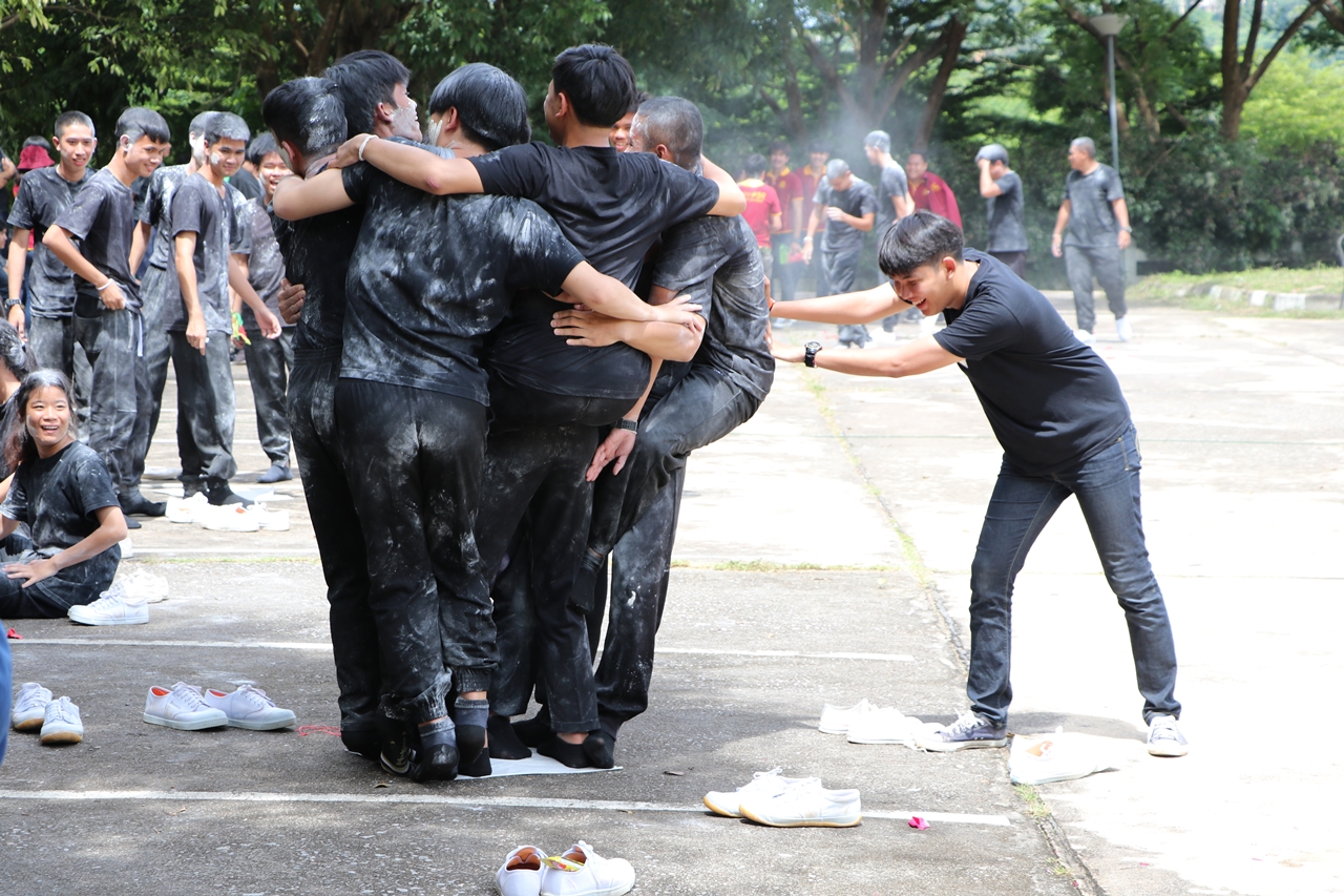 หน่วยกิจการนิสิตและทำนุบำรุงศิลปวัฒนธรรม พร้อมด้วยสโมสรนิสิตฯ คณะรัฐศาสตร์และสังคมศาสตร์ มหาวิทยาลัยพะเยา ร่วมกันจัดโครงการสานสัมพันธ์สิงห์กว๊าน-พิราบขาว