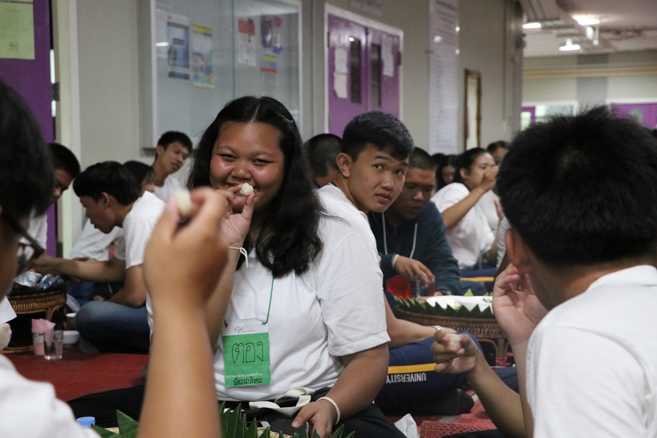 หน่วยกิจการนิสิตและทำนุบำรุงศิลปวัฒนธรรม พร้อมด้วยสโมสรนิสิตฯ คณะรัฐศาสตร์และสังคมศาสตร์ มหาวิทยาลัยพะเยา ร่วมกันจัดกิจกรรม “ ฮับขวัญน้องหล้า นักพัฒนานักปกครอง 2561 กิ๋นหอมต๋อมม่วน ฉลองขวัญช่อใหม่ ”