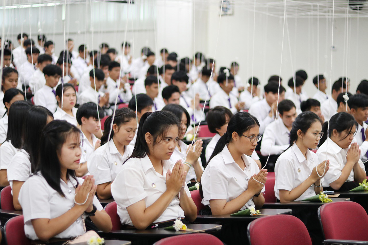 หน่วยกิจการนิสิตและทำนุบำรุงศิลปวัฒนธรรม พร้อมด้วยสโมสรนิสิต คณะรัฐศาสตร์และสังคมศาสตร์ มหาวิทยาลัยพะเยา ดำเนินโครงการคุรุปูจา ไหว้สา ปารมี(ไหว้ครูคณะรัฐศาสตร์และสังคมศาสตร์) ประจำปีการศึกษา 2561