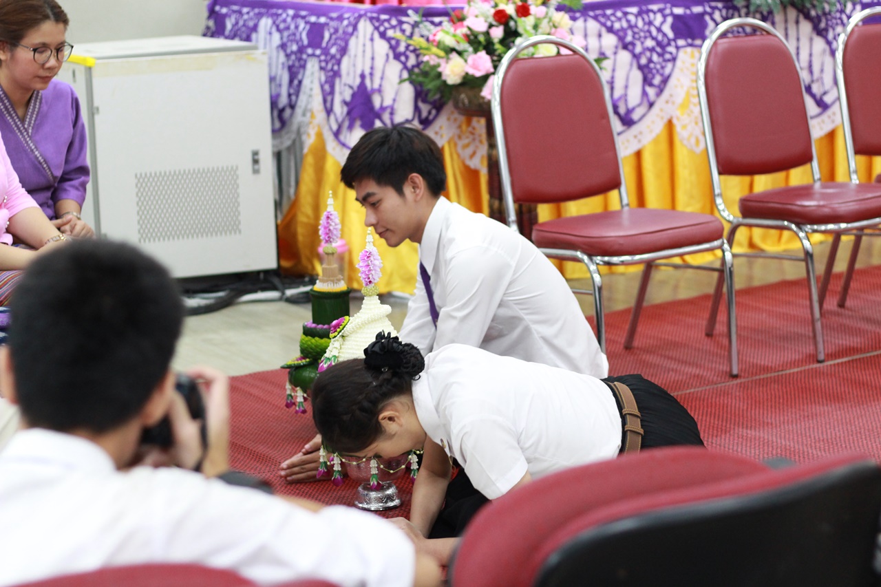 หน่วยกิจการนิสิตและทำนุบำรุงศิลปวัฒนธรรม พร้อมด้วยสโมสรนิสิต คณะรัฐศาสตร์และสังคมศาสตร์ มหาวิทยาลัยพะเยา ดำเนินโครงการคุรุปูจา ไหว้สา ปารมี(ไหว้ครูคณะรัฐศาสตร์และสังคมศาสตร์) ประจำปีการศึกษา 2561