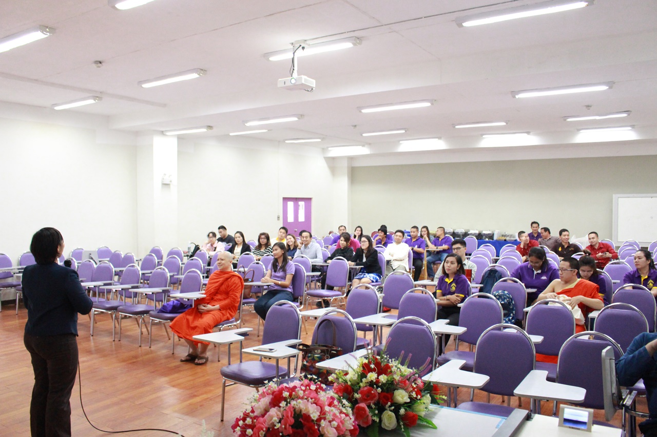 คณะรัฐศาสตร์และสังคมศาสตร์ มหาวิทยาลัยพะเยา ดำเนินโครงการรับน้อง-ฉลองพี่ สุขขี SPSS 2561  ณ ห้อง C 201