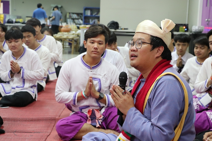 หน่วยกิจการนิสิตและทำนุบำรุงศิลปวัฒนธรรม ร่วมกับสโมสรนิสิตคณะรัฐศาสตร์และสังคมศาสตร์ มหาวิทยาลัยพะเยา ดำเนินโครงการสระเกล้าดำหัว ป๋าเวณีปี๋ใหม่เมือง ประจำปีการศึกษา 2561