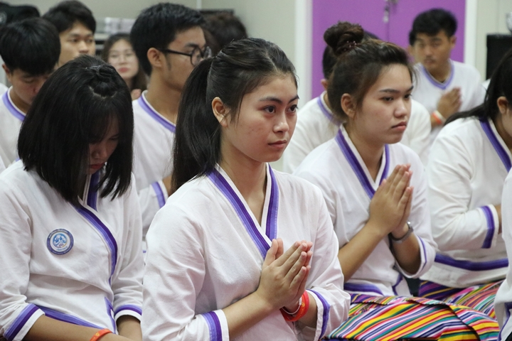 หน่วยกิจการนิสิตและทำนุบำรุงศิลปวัฒนธรรม ร่วมกับสโมสรนิสิตคณะรัฐศาสตร์และสังคมศาสตร์ มหาวิทยาลัยพะเยา ดำเนินโครงการสระเกล้าดำหัว ป๋าเวณีปี๋ใหม่เมือง ประจำปีการศึกษา 2561