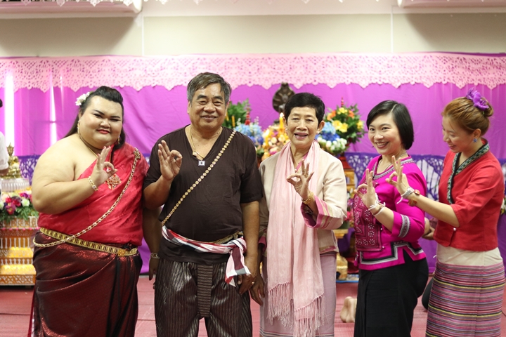 หน่วยกิจการนิสิตและทำนุบำรุงศิลปวัฒนธรรม ร่วมกับสโมสรนิสิตคณะรัฐศาสตร์และสังคมศาสตร์ มหาวิทยาลัยพะเยา ดำเนินโครงการสระเกล้าดำหัว ป๋าเวณีปี๋ใหม่เมือง ประจำปีการศึกษา 2561