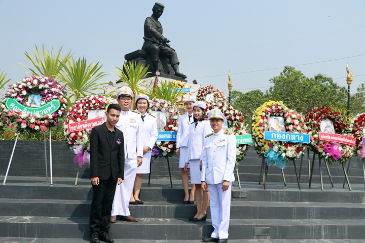  คณะรัฐศาสตร์และสังคมศาสตร์ มหาวิทยาลัยพะเยา ร่วมพิธีวางพวงมาลาถวายราชสักการะพระบรมราชานุสาวรีย์สมเด็จพระนเรศวรมหาราช เนื่องในวันคล้ายวันสวรรคตสมเด็จพระนเรศวรมหาราช ประจำปีพุทธศักราช 2561