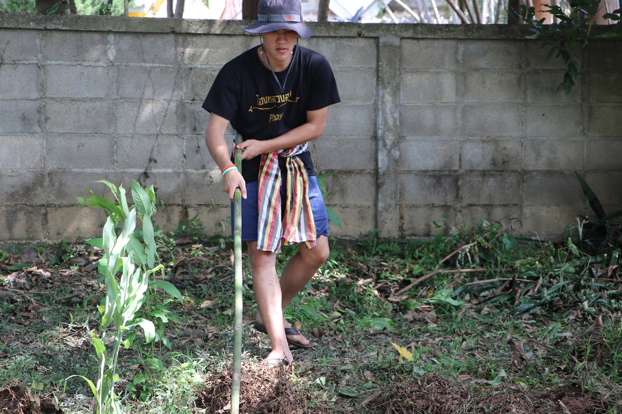 คณะรัฐศาสตร์และสังคมศาสตร์ มหาวิทยาลัยพะเยา ร่วมดำเนินกิจกรรม 1 คณะ 1 ฝายชะลอน้ำ ตามรอยพ่อสืบสานพระราชปณิธานในหลวงรัชกาลที่ 9 ณ ห้วยเคียน โรงเรียนบ้านห้วยเคียน ต.แม่กา อ.เมืองพะเยา จ.พะเยา 