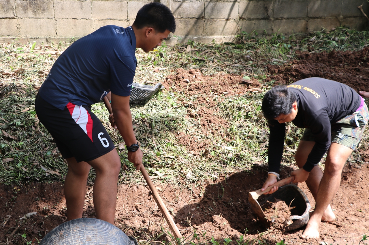 คณะรัฐศาสตร์และสังคมศาสตร์ มหาวิทยาลัยพะเยา ร่วมดำเนินกิจกรรม 1 คณะ 1 ฝายชะลอน้ำ ตามรอยพ่อสืบสานพระราชปณิธานในหลวงรัชกาลที่ 9 ณ ห้วยเคียน โรงเรียนบ้านห้วยเคียน ต.แม่กา อ.เมืองพะเยา จ.พะเยา 