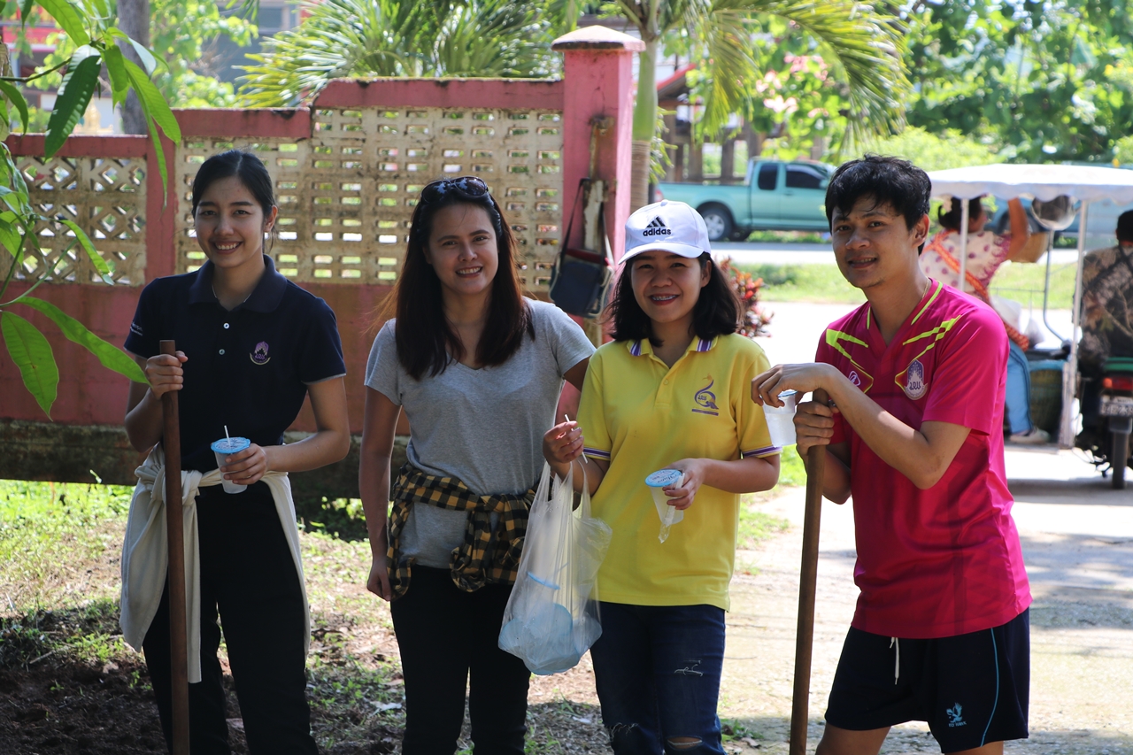 คณะรัฐศาสตร์และสังคมศาสตร์ มหาวิทยาลัยพะเยา ร่วมดำเนินกิจกรรม 1 คณะ 1 ฝายชะลอน้ำ ตามรอยพ่อสืบสานพระราชปณิธานในหลวงรัชกาลที่ 9 ณ ห้วยเคียน โรงเรียนบ้านห้วยเคียน ต.แม่กา อ.เมืองพะเยา จ.พะเยา 
