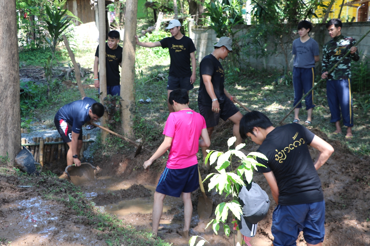 คณะรัฐศาสตร์และสังคมศาสตร์ มหาวิทยาลัยพะเยา ร่วมดำเนินกิจกรรม 1 คณะ 1 ฝายชะลอน้ำ ตามรอยพ่อสืบสานพระราชปณิธานในหลวงรัชกาลที่ 9 ณ ห้วยเคียน โรงเรียนบ้านห้วยเคียน ต.แม่กา อ.เมืองพะเยา จ.พะเยา 
