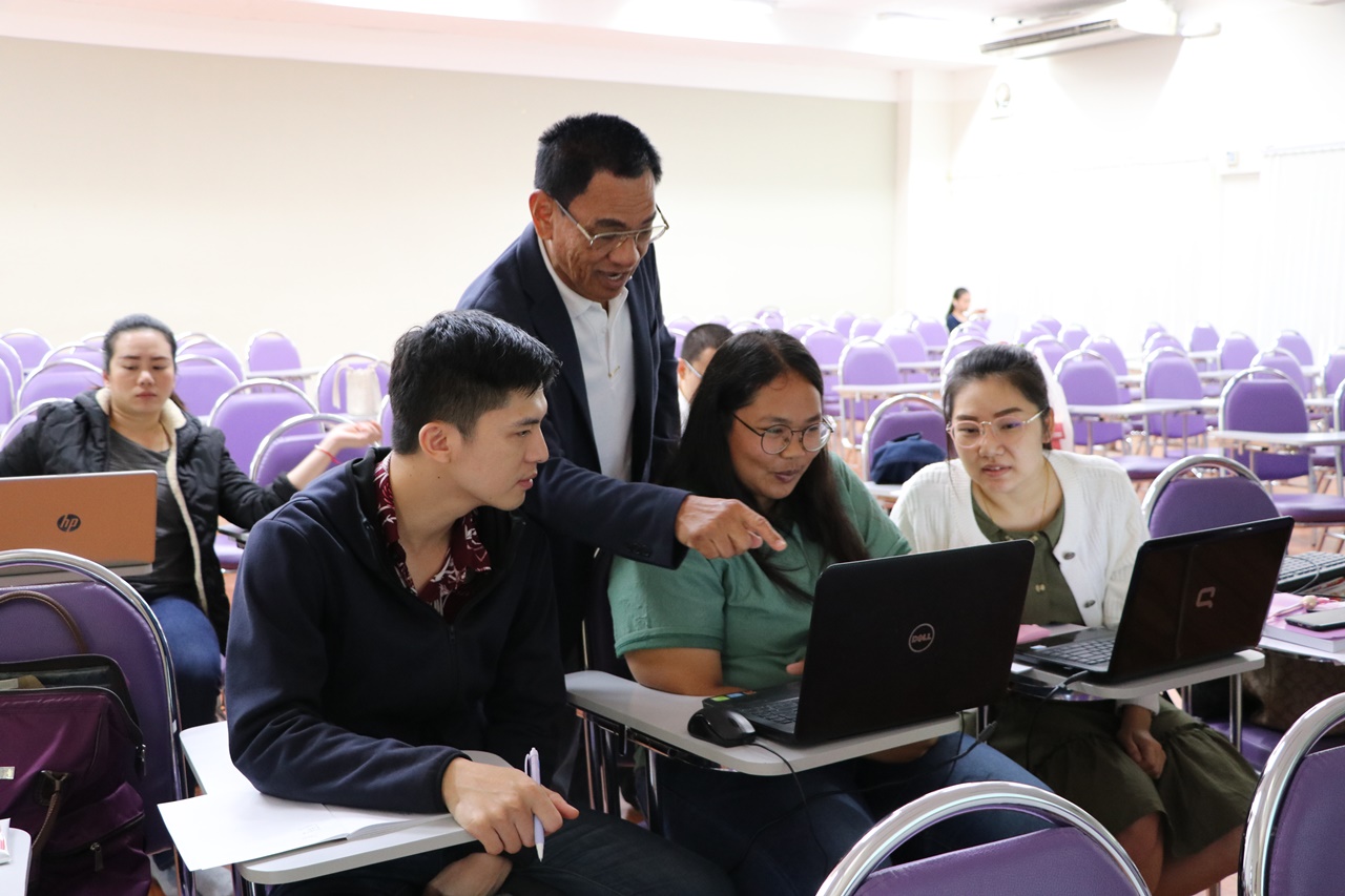 คณะรัฐศาสตร์และสังคมศาสตร์ มหาวิทยาลัยพะเยา ดำเนินโครงการรับน้อง-ฉลองพี่ สุขขี SPSS (กิจกรรมที่ 1 รับน้อง คล้องวิชา ตามประสา SPSS)