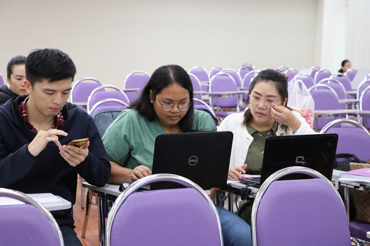 คณะรัฐศาสตร์และสังคมศาสตร์ มหาวิทยาลัยพะเยา ดำเนินโครงการรับน้อง-ฉลองพี่ สุขขี SPSS (กิจกรรมที่ 1 รับน้อง คล้องวิชา ตามประสา SPSS)