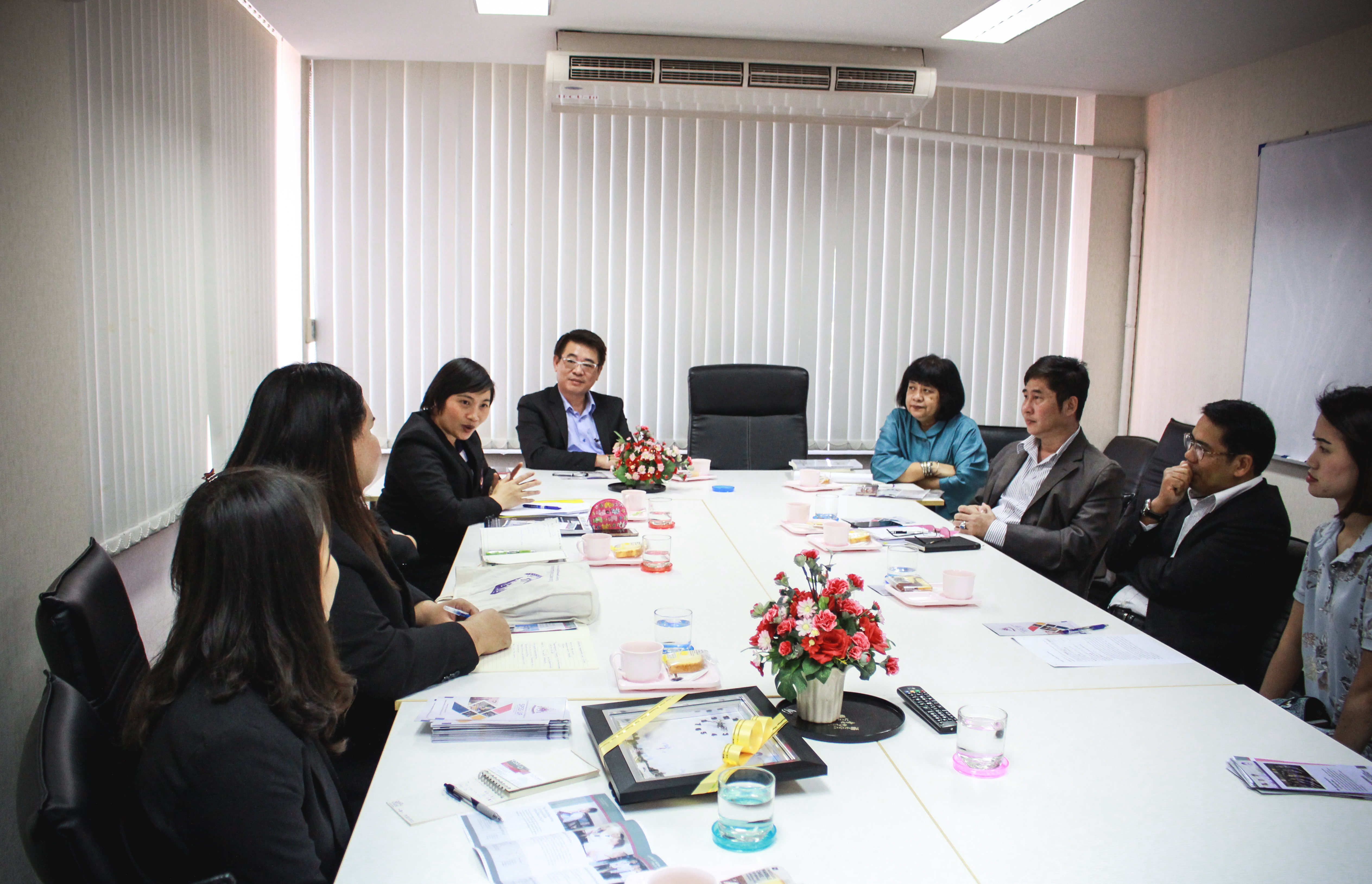 คณะรัฐศาสตร์และสังคมศาสตร์ มหาวิทยาลัยพะเยา แลกเปลี่ยนเรียนรู้การจัดการหลักสูตรและการบริหารงานภายในองค์กร ณ วิทยาลัยนวัตกรรมสังคม มหาวิทยาลัยรังสิต