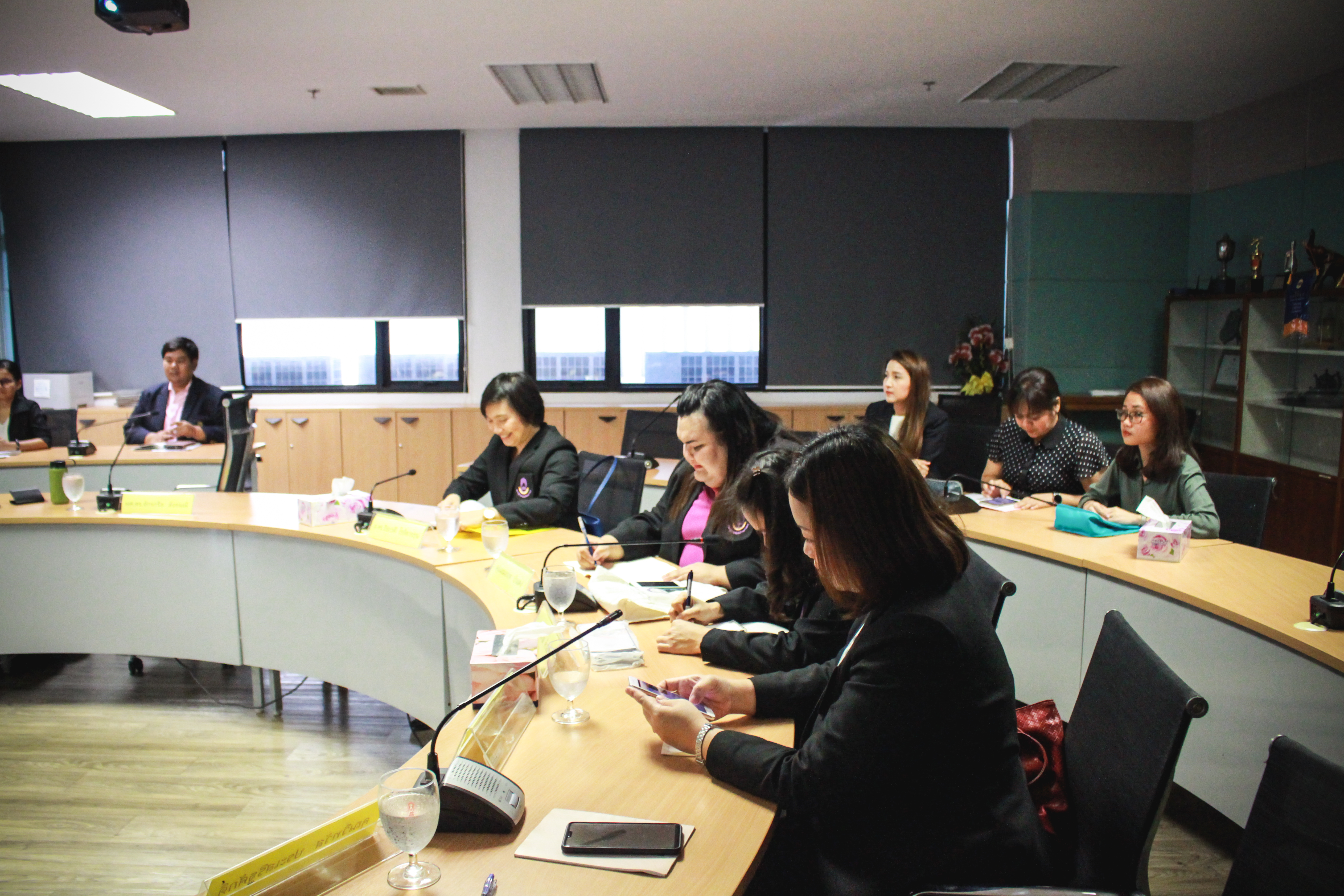 คณะรัฐศาสตร์และสังคมศาสตร์ มหาวิทยาลัยพะเยา แลกเปลี่ยนเรียนรู้การจัดการหลักสูตรและรูปแบบการจัดการเรียนการสอน ณ คณะรัฐศาสตร์ จุฬาลงกรณ์มหาวิทยาลัย