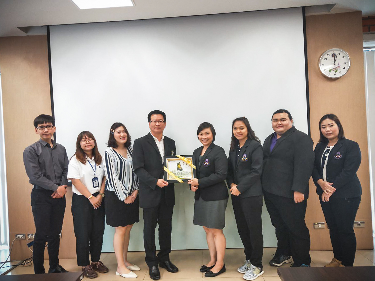 คณะรัฐศาสตร์และสังคมศาสตร์ มหาวิทยาลัยพะเยา ศึกษาดูงานการบริหารจัดการงานของ กองบริหารการศึกษา มหาวิทยาลัยมหิดล และแลกเปลี่ยนเรียนรู้การจัดการเรียนการสอนแบบ Outcome-based Education ณ สถาบันนวัตกรรมการเรียนรู้ มหาวิทยาลัยมหิดล