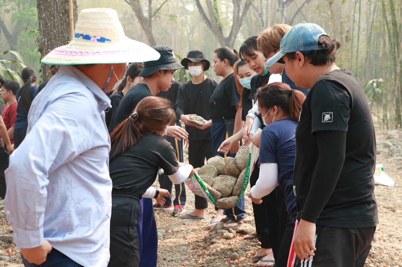 หน่วยกิจการนิสิต คณะรัฐศาสตร์และสังคมศาสตร์ มหาวิทยาลัยพะเยา   ดำเนินโครงการส่งเสริมกิจกรรมสโมสรนิสิต กิจกรรมที่ 1 “ค่ายรัฐ – พัฒ อาสา”
