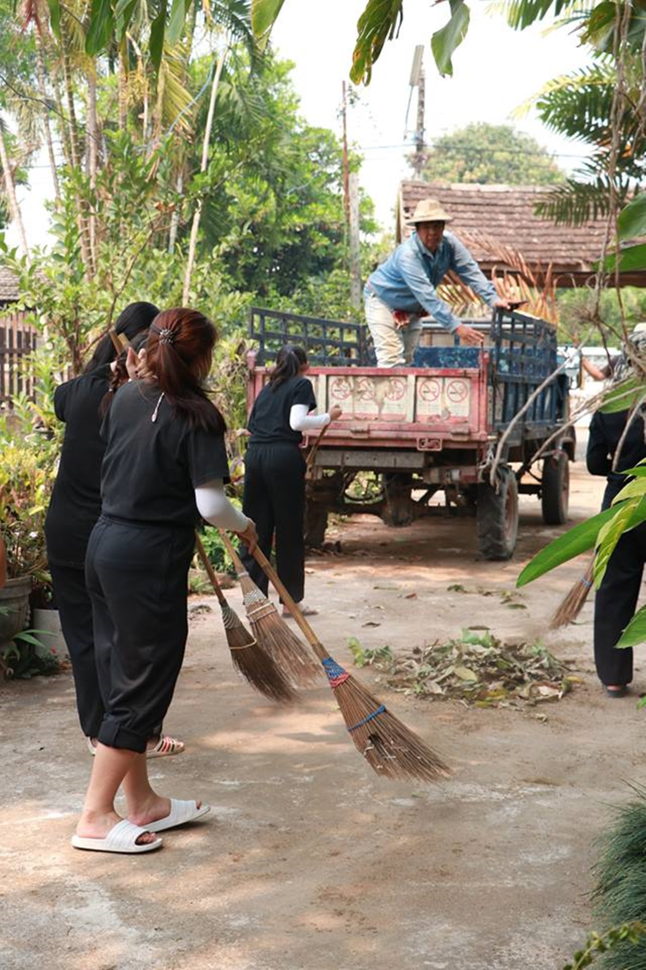 หน่วยกิจการนิสิต คณะรัฐศาสตร์และสังคมศาสตร์ มหาวิทยาลัยพะเยา   ดำเนินโครงการส่งเสริมกิจกรรมสโมสรนิสิต กิจกรรมที่ 1 “ค่ายรัฐ – พัฒ อาสา”