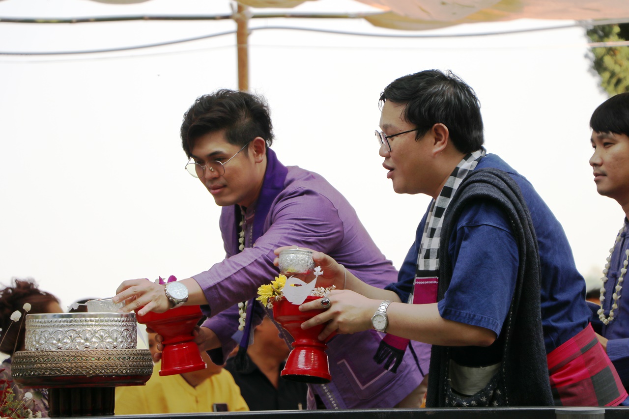 คณะรัฐศาสตร์และสังคมศาสตร์ มหาวิทยาลัยพะเยา  ร่วมงาน “สืบฮีต โตยฮอย ป๋าเวณี ปี๋ใหม่เมือง ม.พะเยา” ประจำปี 2562