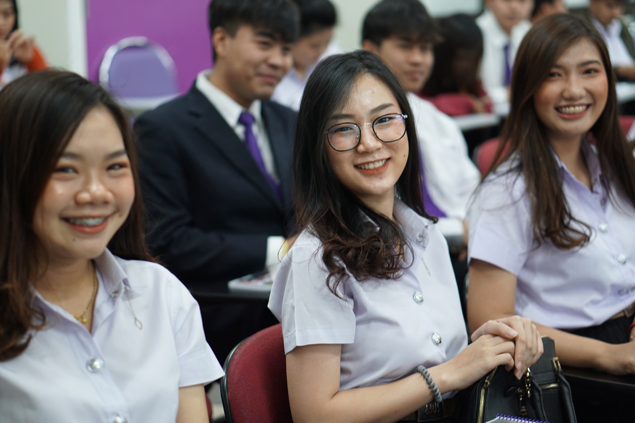 คณะรัฐศาสตร์และสังคมศาสตร์ มหาวิทยาลัยพะเยา จัดดำเนินโครงการฝึกประสบการณ์วิชาชีพสำหรับนักพัฒนา-นักปกครอง (กิจกรรมที่ 7 การปัจฉิมนิเทศสหกิจศึกษาและการฝึกงาน)