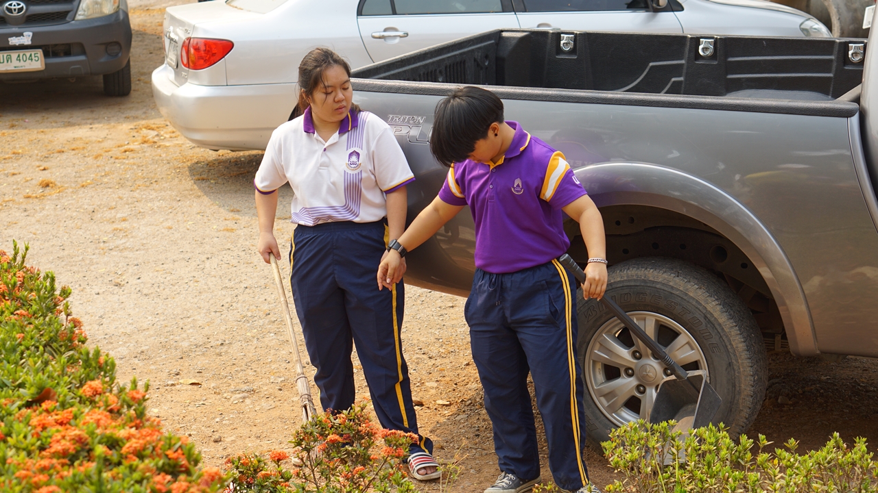 คณะรัฐศาสตร์และสังคมศาสตร์ มหาวิทยาลัยพะเยา จัดกิจกรรม “จิตอาสาพัฒนาอาราม เฉลิมพระเกียรติ”