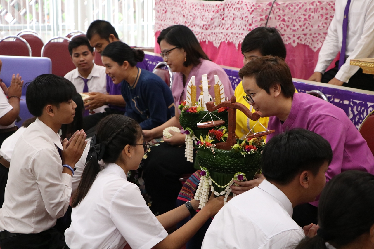 หน่วยกิจการนิสิตและทำนุบำรุงศิลปวัฒนธรรม พร้อมด้วยสโมสรนิสิต ได้จัดดำเนินโครงการคุรุปูจา ไหว้สา ปารมี(ไหว้ครูคณะรัฐศาสตร์และสังคมศาสตร์) ประจำปีการศึกษา 2562