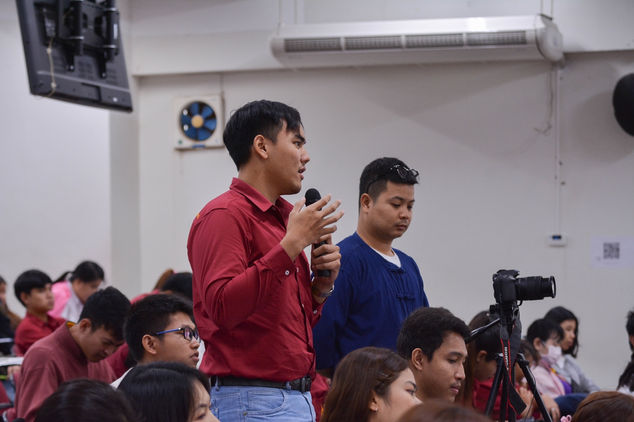 คณะรัฐศาสตร์และสังคมศาสตร์ มหาวิทยาลัยพะเยา จัดงานสัมมนาวิชาการด้านรัฐศาสตร์และสังคมศาสตร์  สัมมนารัฐศาสตร์และสังคมศาสตร์วิชาการ “คนเล็กในโลกที่แปรปรวน” เนื่องในโอกาสครบรอบ 5 ปี คณะรัฐศาสตร์และสังคมศาสตร์ 