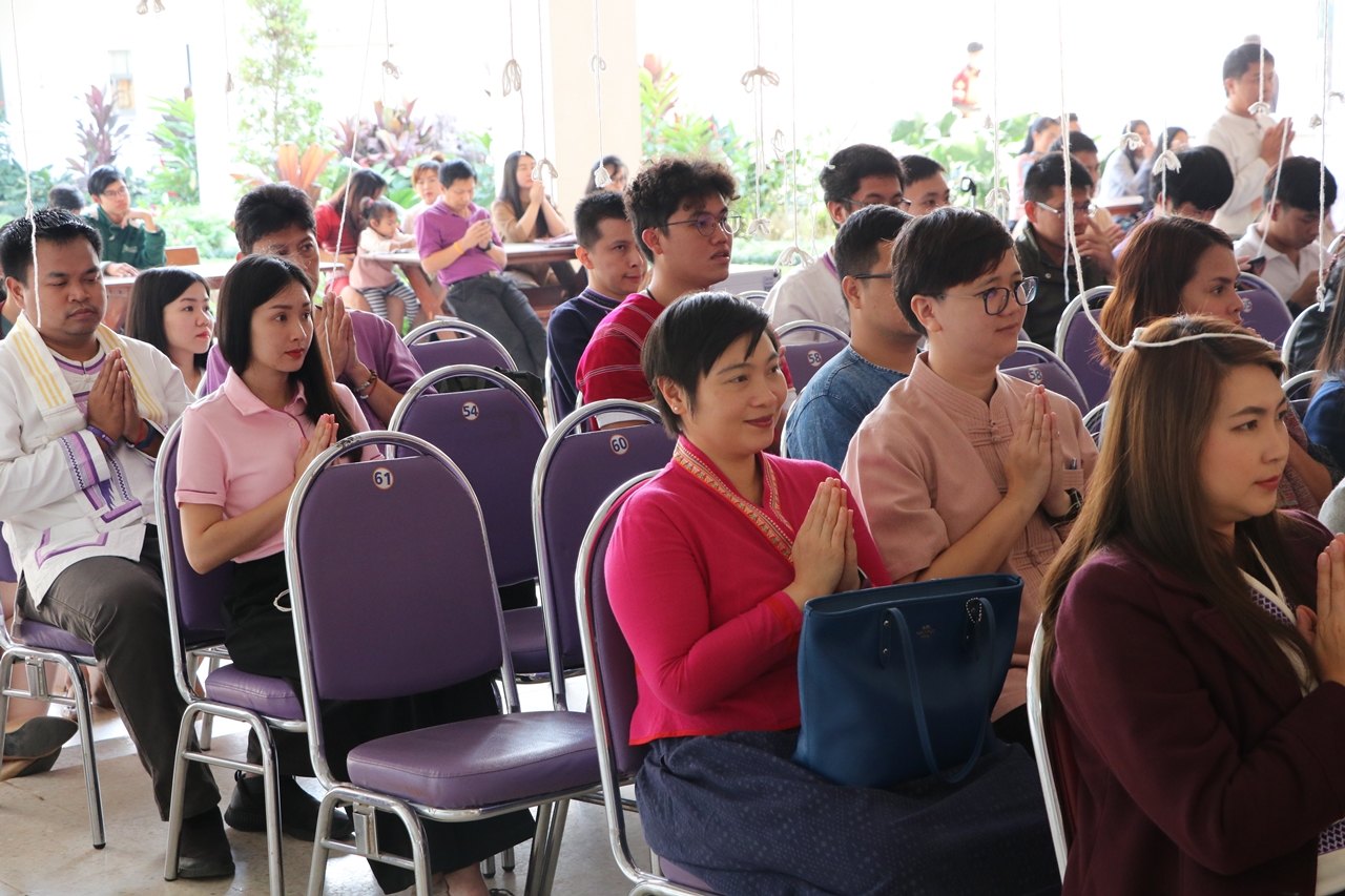 คณะรัฐศาสตร์และสังคมศาสตร์ เข้าร่วมงาน “ฮ่วมบุญ ขึ้นปี๋ใหม่ ฮ้อยดวงใจ จาว ม.พะเยา” โครงการทำบุญเนื่องในวันขึ้นปีใหม่ ประจำปี 2563 