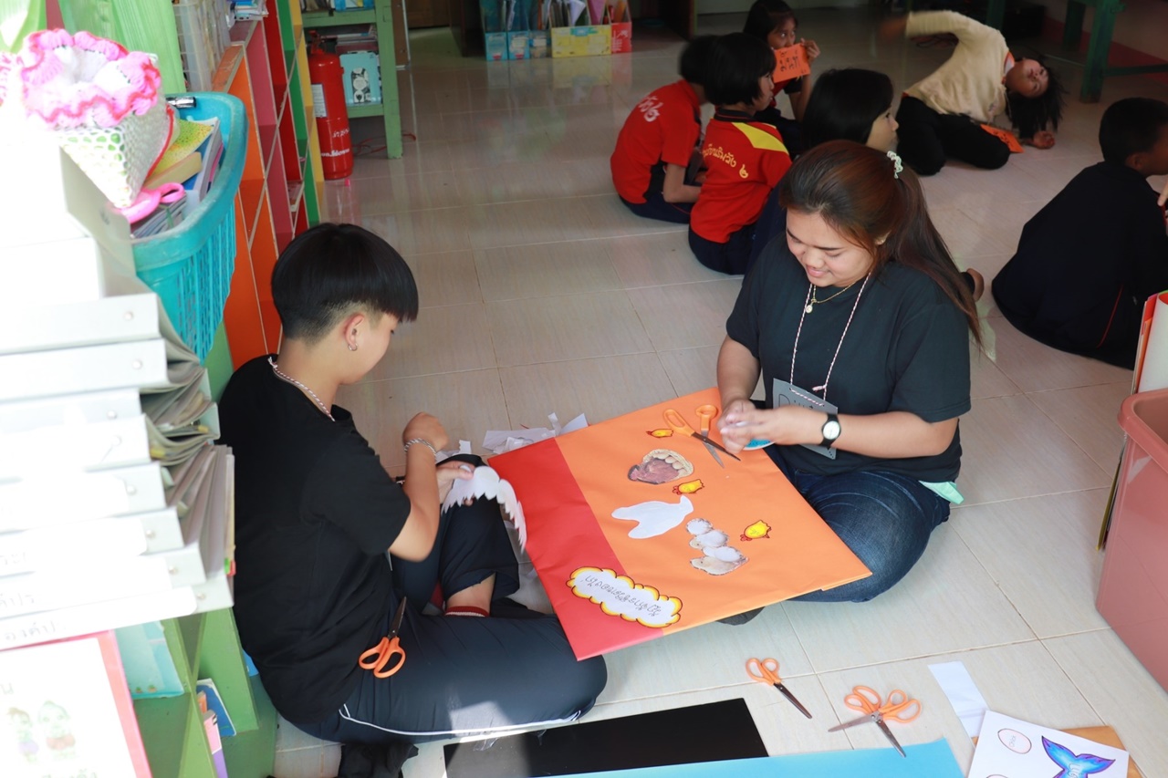 หน่วยกิจการนิสิต และสโมสรนิสิตคณะรัฐศาสตร์และสังคมศาสตร์ มหาวิทยาลัยพะเยา  ดำเนินโครงการส่งเสริมและพัฒนานิสิต กิจกรรมที่ 1 รัฐ-พัฒสัมพันธ์สร้างการเรียนรู้สู่ชุมชน ณ โรงเรียนริมวัง 2 ตำบลป่าหุ่ง อำเภอพาน จังหวัดเชียงราย