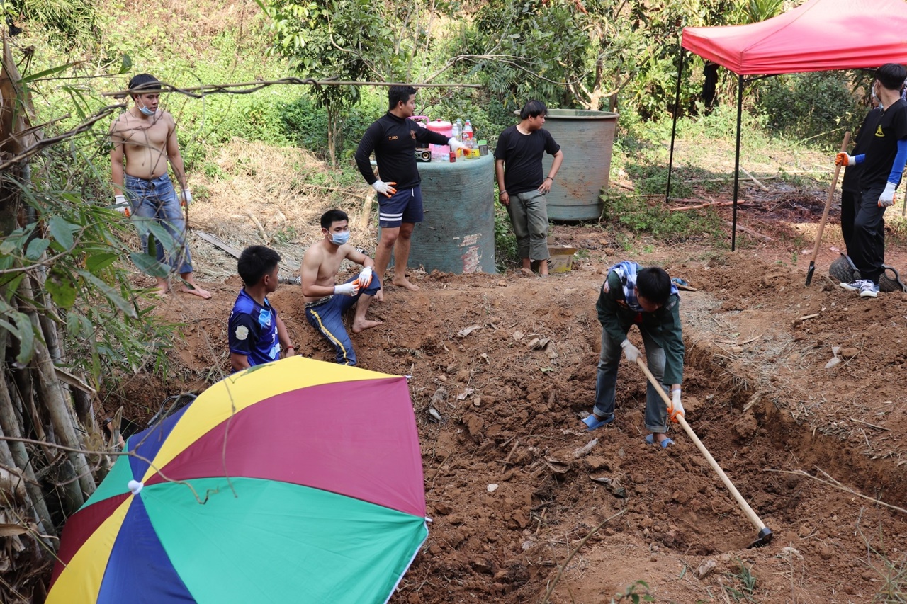 หน่วยกิจการนิสิต และสโมสรนิสิตคณะรัฐศาสตร์และสังคมศาสตร์ มหาวิทยาลัยพะเยา  ดำเนินโครงการส่งเสริมและพัฒนานิสิต กิจกรรมที่ 1 รัฐ-พัฒสัมพันธ์สร้างการเรียนรู้สู่ชุมชน ณ โรงเรียนริมวัง 2 ตำบลป่าหุ่ง อำเภอพาน จังหวัดเชียงราย