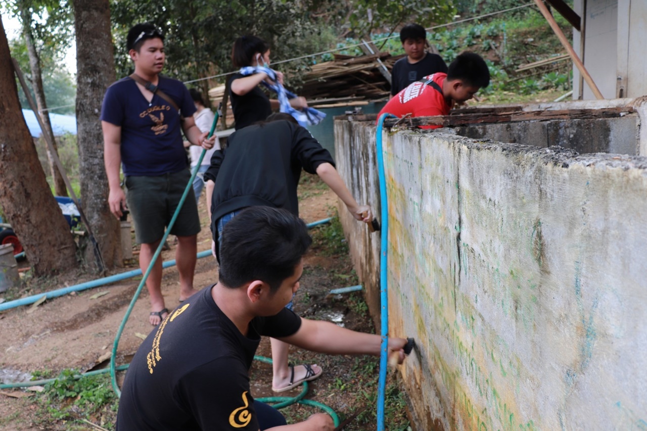 หน่วยกิจการนิสิต และสโมสรนิสิตคณะรัฐศาสตร์และสังคมศาสตร์ มหาวิทยาลัยพะเยา  ดำเนินโครงการส่งเสริมและพัฒนานิสิต กิจกรรมที่ 1 รัฐ-พัฒสัมพันธ์สร้างการเรียนรู้สู่ชุมชน ณ โรงเรียนริมวัง 2 ตำบลป่าหุ่ง อำเภอพาน จังหวัดเชียงราย