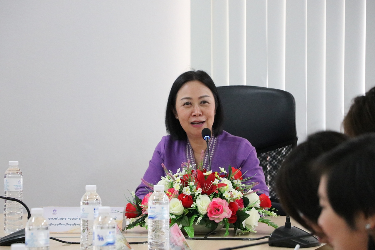 คณะผู้บริหารมหาวิทยาลัยพะเยา พบบุคลากร คณะรัฐศาสตร์และสังคมศาสตร์ 