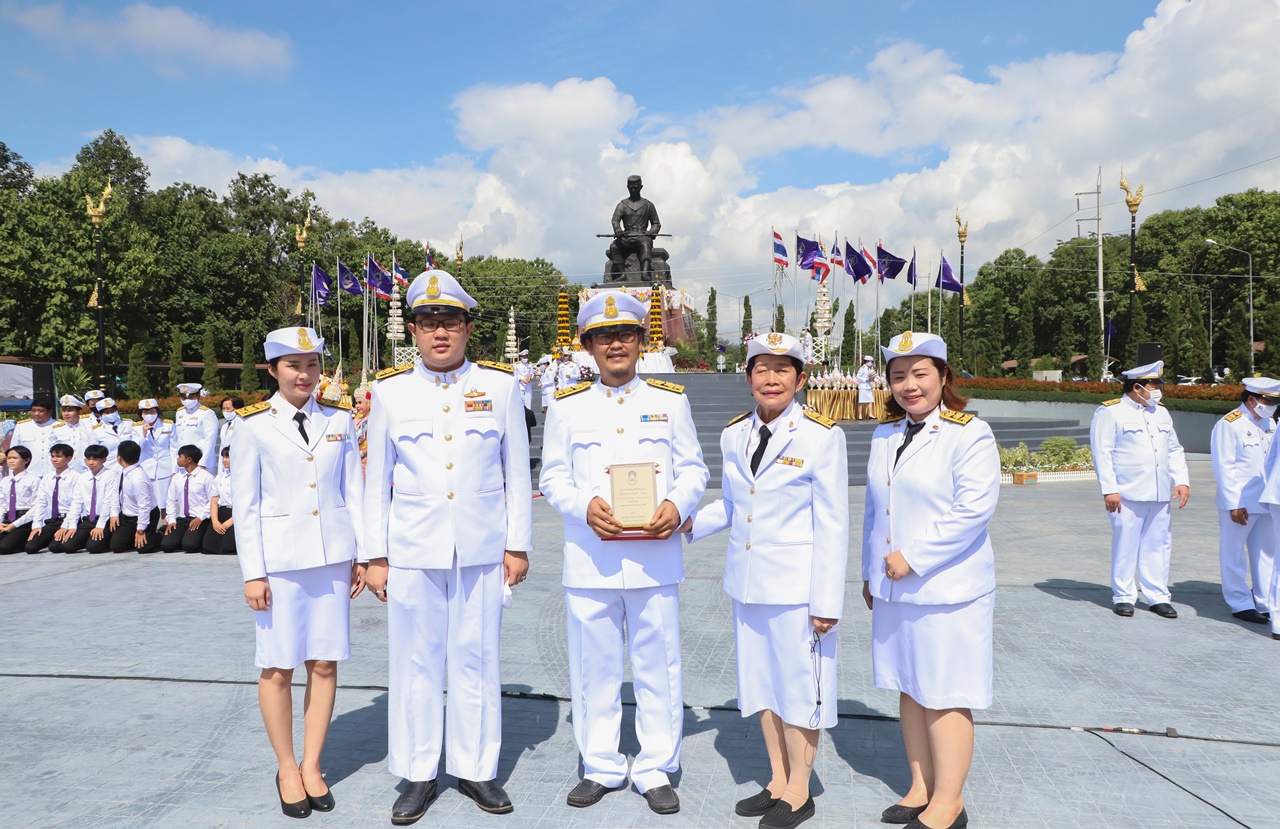 ผศ.มนตรา พงษ์นิล ได้รับคัดเลือกให้เป็นบุคลากรดีเด่น สายวิชาการ ประจำปี พ.ศ. 2563 สาขามนุษยศาสตร์และสังคมศาสตร์ บุคลากรดีเด่น มหาวิทยาลัยพะเยา ประจำปี พ.ศ.2563