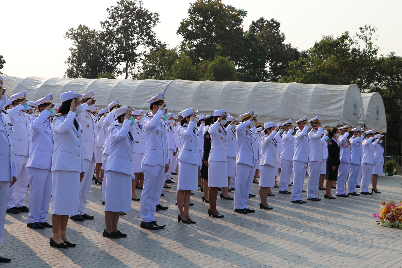 คณะรัฐศาสตร์และสังคมศาสตร์ มหาวิทยาลัยพะเยา เข้าร่วมวางพานพุ่มดอกไม้ถวายราชสักการะพระบรมราชานุสาวรีย์สมเด็จพระนเรศวรมหาราช เนื่องในวันยุทธหัตถีสมเด็จพระนเรศวรมหาราช ประจำปี 2564 