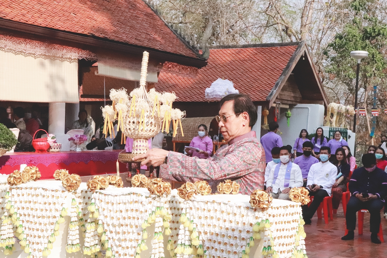 คณะรัฐศาสตร์และสังคมศาสตร์ ดำเนินโครงการ “ประเพณีแห่ผ้าห่มพระธาตุจอมทอง” ครั้งที่ 6 โดยมหาวิทยาลัยพะเยาระหว่างคณะศิลปศาสตร์ คณะรัฐศาสตร์และสังคมศาสตร์ และวิทยาลัยการศึกษา ณ วัดพระธาตุจอมทอง จังหวัดพะเยา