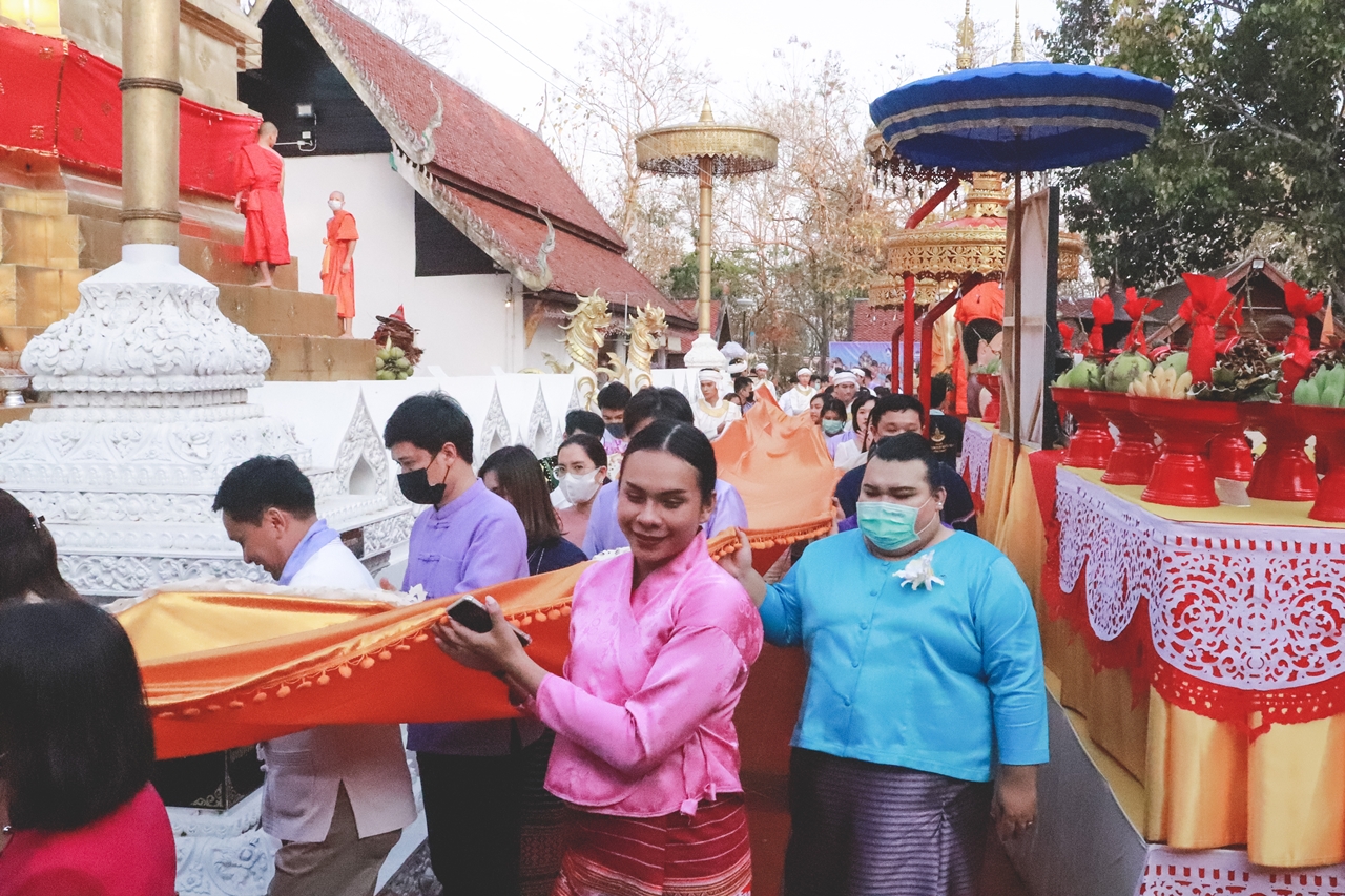 คณะรัฐศาสตร์และสังคมศาสตร์ ดำเนินโครงการ “ประเพณีแห่ผ้าห่มพระธาตุจอมทอง” ครั้งที่ 6 โดยมหาวิทยาลัยพะเยาระหว่างคณะศิลปศาสตร์ คณะรัฐศาสตร์และสังคมศาสตร์ และวิทยาลัยการศึกษา ณ วัดพระธาตุจอมทอง จังหวัดพะเยา