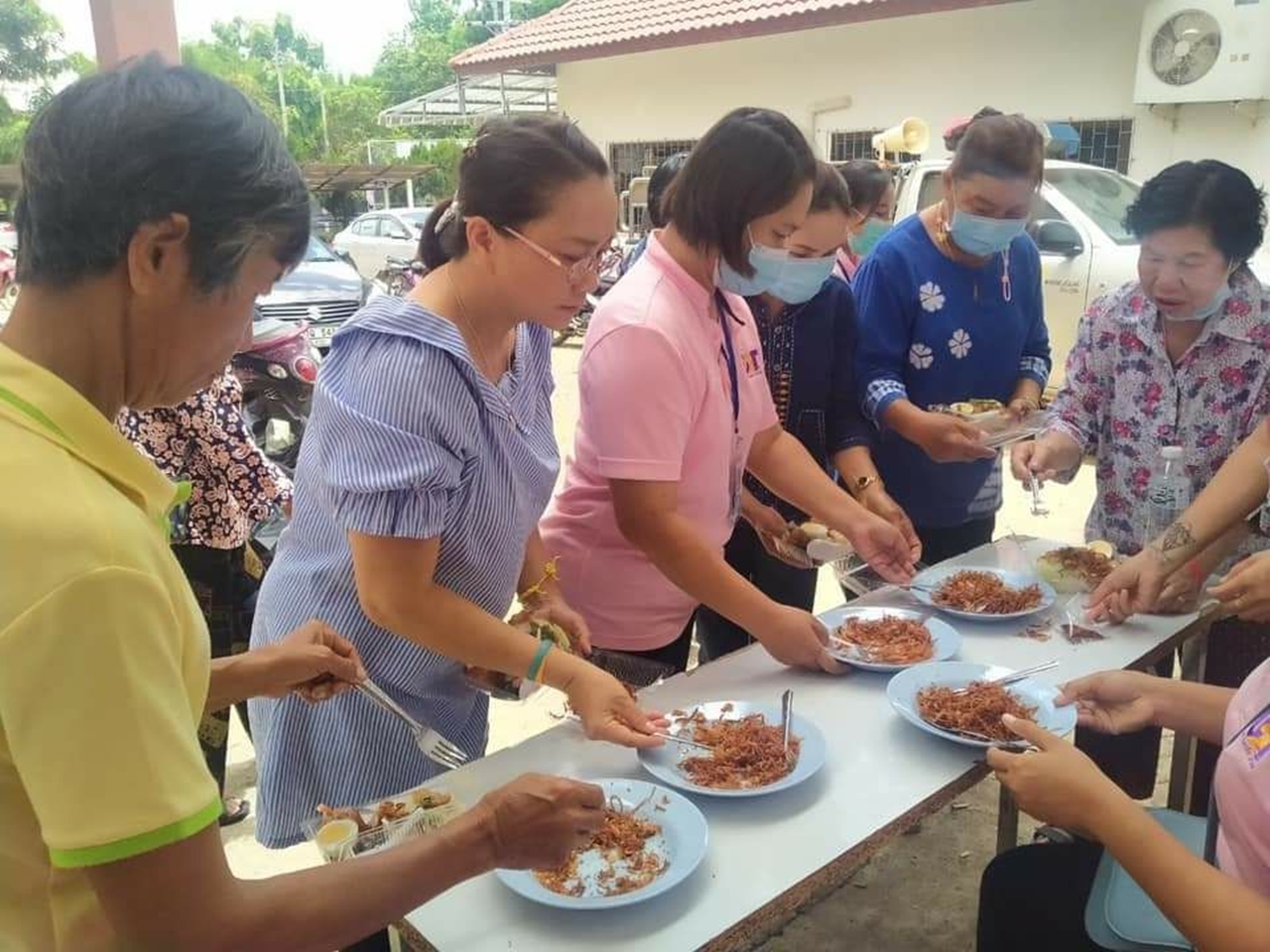 คณะรัฐศาสตร์และสังคมศาสตร์ ดำเนินโครงการ "การส่งเสริมสวัสดิการสังคมแบบบูรณาการด้วยข้อมูลองค์รวมระดับตำบล" กิจกรรมที่ 5 ตำบลคือเวียง