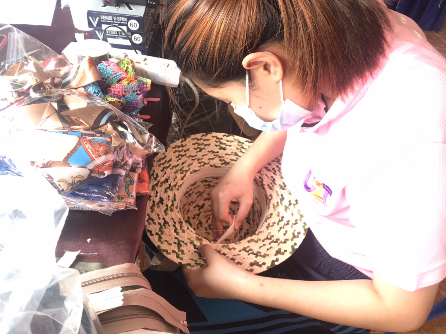 คณะรัฐศาสตร์และสังคมศาสตร์ ดำเนินโครงการ กิจกรรมที่ 5 “การพัฒนาอาชีพใหม่ฯ (การอบรมเชิงปฏิบัติการเพื่อยกระดับอาชีพและเศรษฐกิจในพื้นที่)” ณ ตำบลงิม