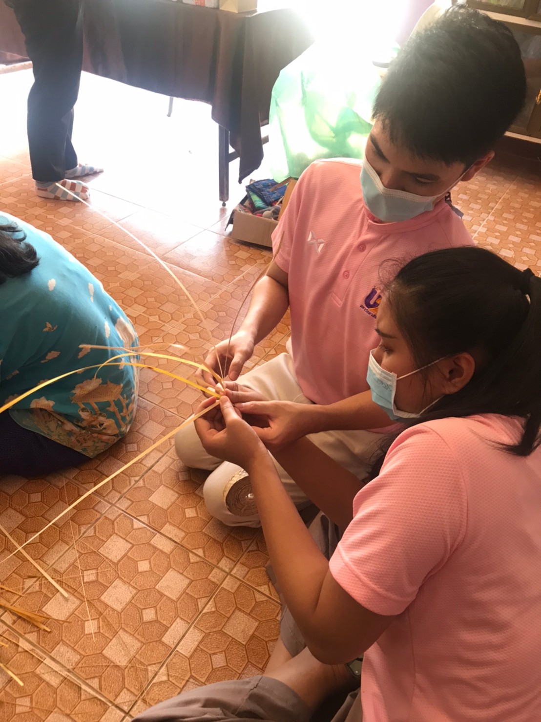 คณะรัฐศาสตร์และสังคมศาสตร์ ดำเนินโครงการ กิจกรรมที่ 5 “การพัฒนาอาชีพใหม่ฯ (การอบรมเชิงปฏิบัติการเพื่อยกระดับอาชีพและเศรษฐกิจในพื้นที่)” ณ ตำบลงิม