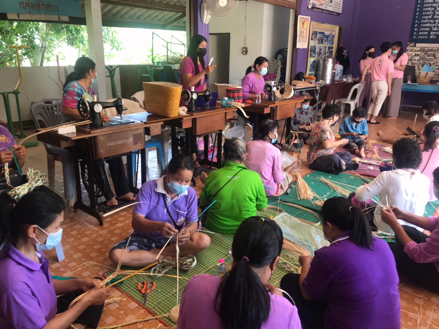 คณะรัฐศาสตร์และสังคมศาสตร์ ดำเนินโครงการ กิจกรรมที่ 5 “การพัฒนาอาชีพใหม่ฯ (การอบรมเชิงปฏิบัติการเพื่อยกระดับอาชีพและเศรษฐกิจในพื้นที่)” ณ ตำบลงิม