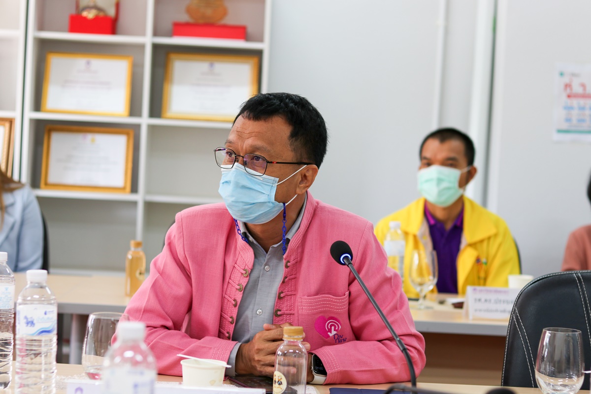 คณะรัฐศาสตร์และสังคมศาสตร์ มหาวิทยาลัยพะเยา ดำเนินโครงการถอดบทเรียนการบริการชุมชนของคณะรัฐศาสตร์และสังคมศาสตร์ และเป็นเจ้าภาพสภากาแฟสัญจร แลกเปลี่ยนเรียนรู้ ประสบการณ์สร้างปัญญา นำสังคมสู่นวัตกรรม 