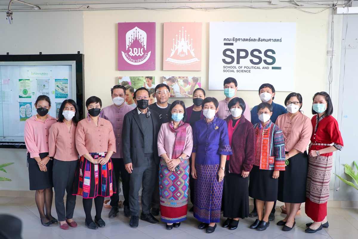 คณะรัฐศาสตร์และสังคมศาสตร์ มหาวิทยาลัยพะเยา ดำเนินโครงการถอดบทเรียนการบริการชุมชนของคณะรัฐศาสตร์และสังคมศาสตร์ และเป็นเจ้าภาพสภากาแฟสัญจร แลกเปลี่ยนเรียนรู้ ประสบการณ์สร้างปัญญา นำสังคมสู่นวัตกรรม 